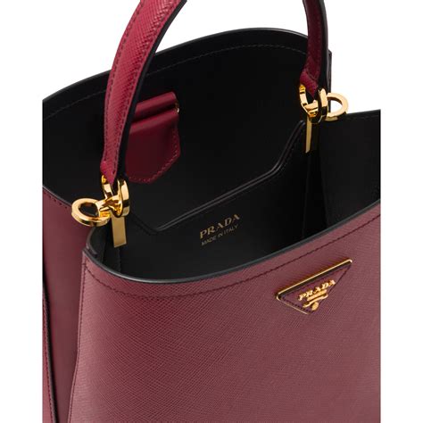 Panier Prada Handbags for Women .